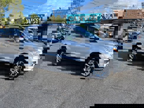 Used 2018 Ford Escape SE w/ SE Sync 3 Package image 2