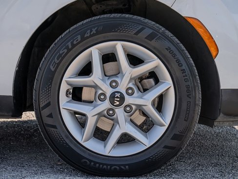 Used 2021 Kia Soul S image 13