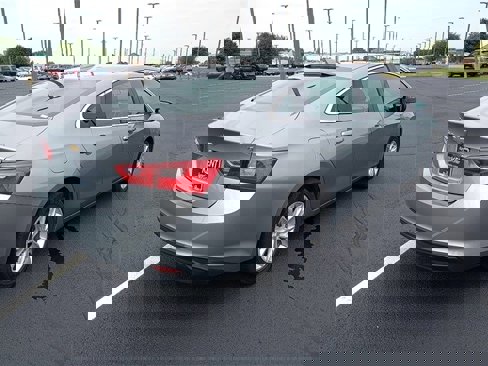 Used 2023 Chevrolet Malibu LT image 7