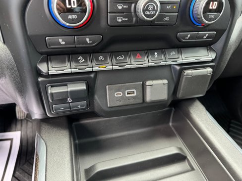 Used 2020 Chevrolet Silverado 1500 LT Trail Boss image 32