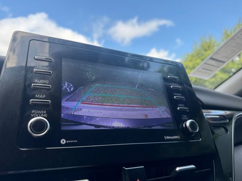Used 2023 Toyota Camry SE image 18