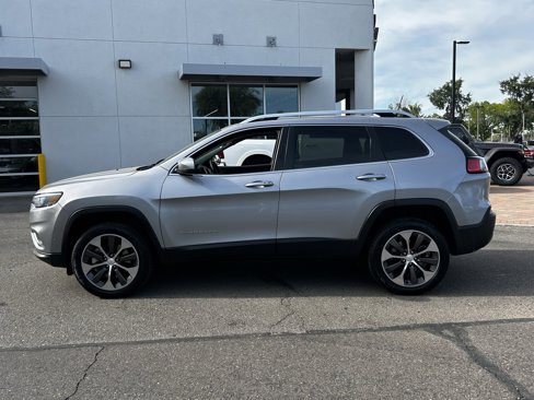 Used 2021 Jeep Cherokee Limited w/ Elite Package image 3