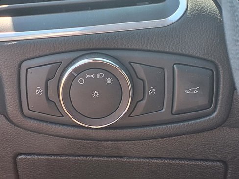 Used 2018 Ford Edge Titanium w/ Equipment Group 301A image 14