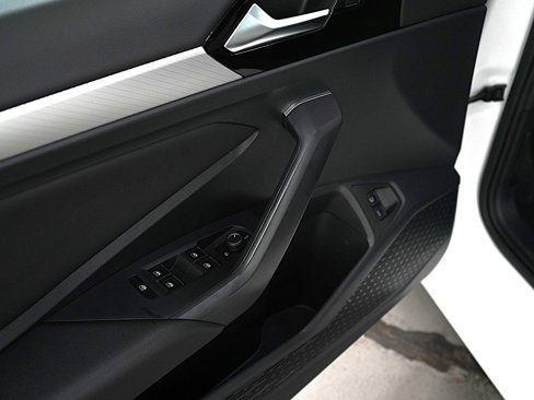 Used 2021 Volkswagen Jetta R-Line image 17