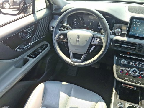 Used 2020 Lincoln Corsair AWD w/ Equipment Group 101A image 14