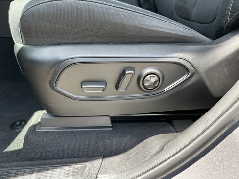 Used 2023 Jeep Grand Cherokee L Laredo image 10