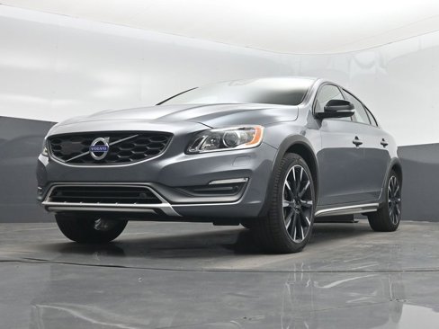Used 2016 Volvo S60 T5 Cross Country Platinum image 51