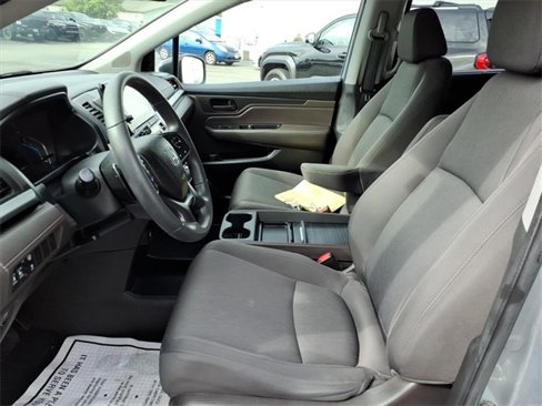 Used 2021 Honda Odyssey EX image 3