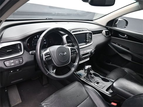 Used 2019 Kia Sorento SX image 19