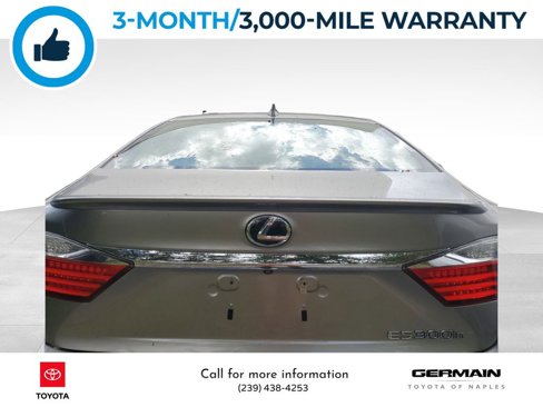 Used 2015 Lexus ES 300h image 17