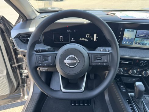 New 2025 Nissan Kicks SV image 16