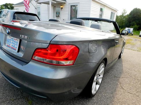 Used 2012 BMW 135i Convertible image 23