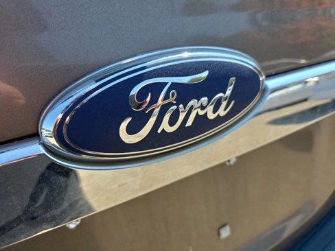 Used 2006 Ford Explorer XLT image 32