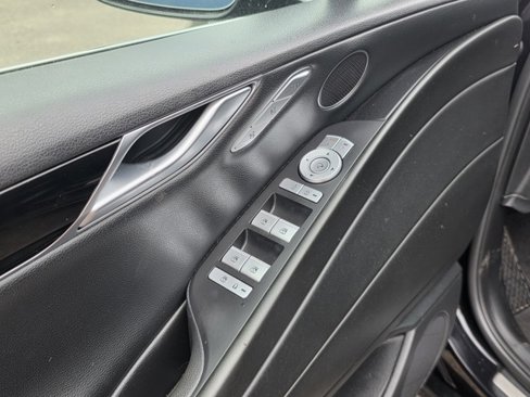 Used 2023 Genesis G80 2.5T image 5