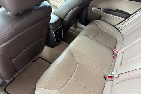 Used 2013 Chrysler 300 C Luxury Series w/ Beats Audio Group image 5