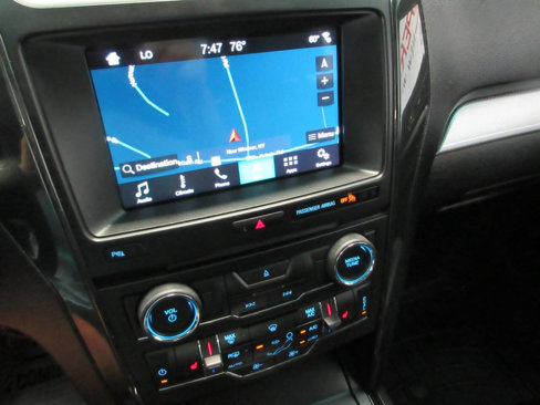 Used 2017 Ford Explorer XLT w/ Equipment Group 202A image 33