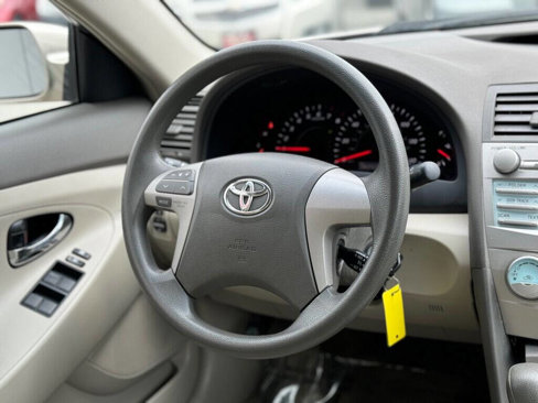 Used 2007 Toyota Camry LE image 13