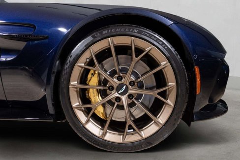 New 2026 Aston Martin V8 Vantage Coupe image 17