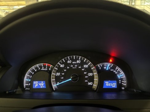 Used 2014 Toyota Camry SE image 15