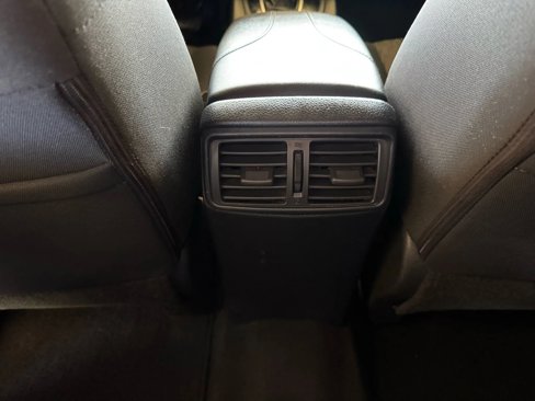 Used 2019 Nissan Rogue SV image 20