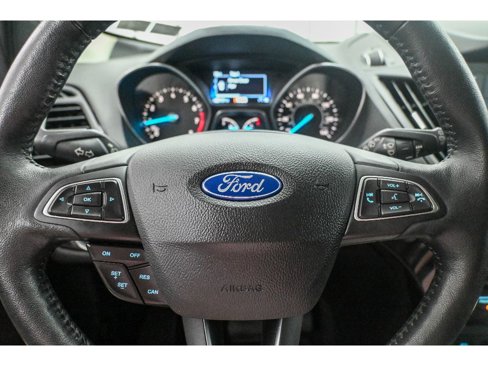 Used 2019 Ford Escape Titanium image 32