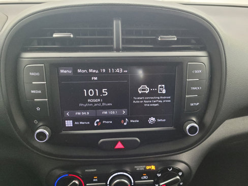 Used 2023 Kia Soul LX w/ LX Technology Package image 25