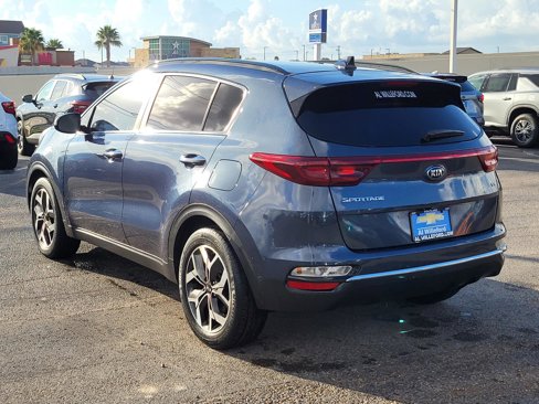 Used 2022 Kia Sportage EX w/ EX Technology Package image 3