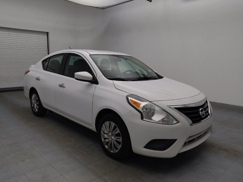 Used 2019 Nissan Versa SV image 13