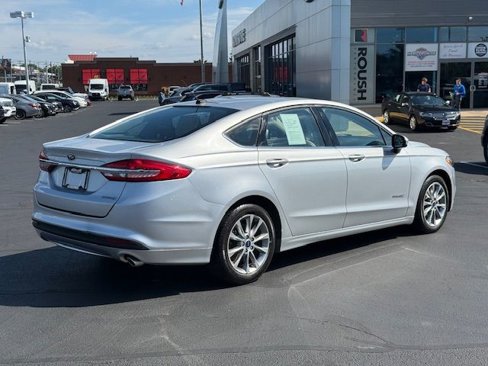 Used 2017 Ford Fusion S image 3