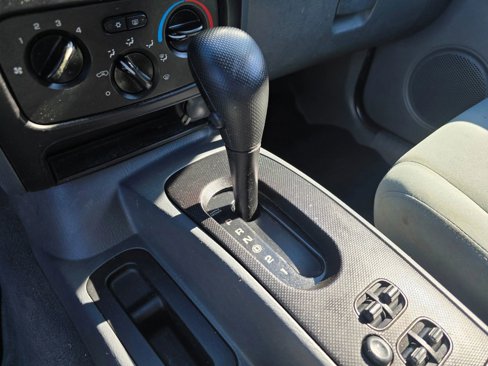 Used 2006 Jeep Liberty Sport image 25