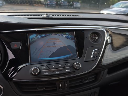 Used 2018 Buick Envision Essence image 16