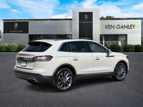Used 2022 Lincoln Nautilus Reserve image 3