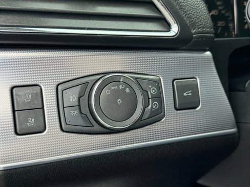 Used 2012 Lincoln MKX AWD image 29