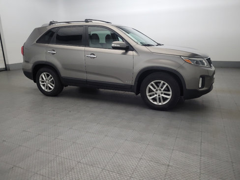 Used 2015 Kia Sorento LX image 11