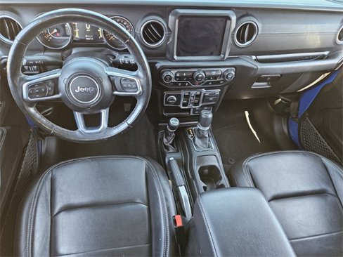 Used 2022 Jeep Wrangler Unlimited Sahara w/ Cold Weather Group image 8