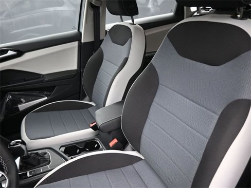 New 2025 Volkswagen Taos S image 19