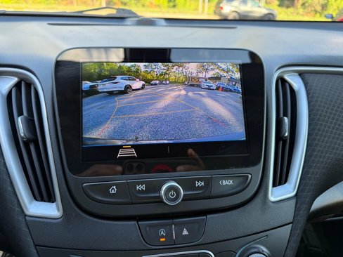 Used 2020 Chevrolet Malibu LS image 10