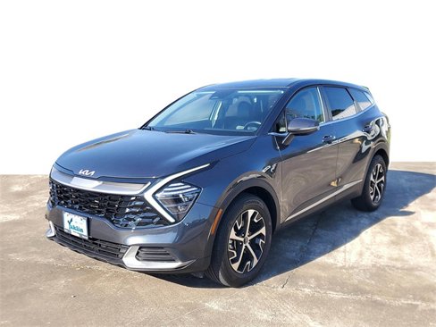 Used 2025 Kia Sportage EX image 2