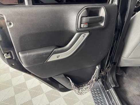Used 2012 Jeep Wrangler Unlimited Sahara w/ Dual Top Group image 24