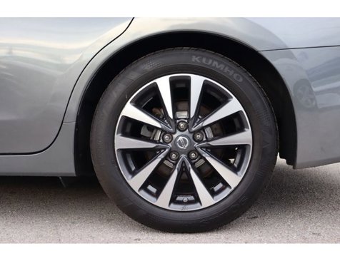 Used 2017 Nissan Altima 2.5 SL image 5