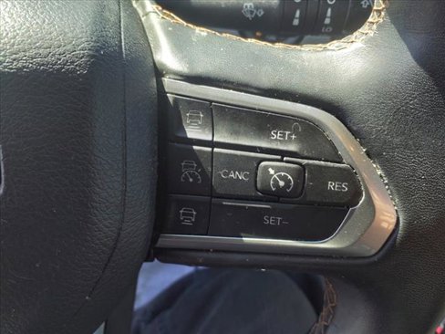 Used 2022 Jeep Compass Limited image 17