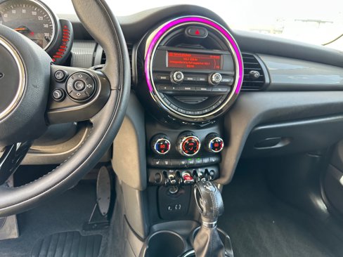 Used 2016 MINI Cooper 2-Door Hardtop image 10