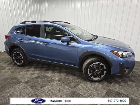 Used 2023 Subaru Crosstrek 2.0i Premium image 1