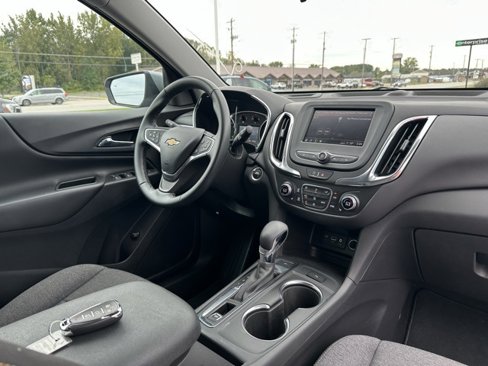 Used 2023 Chevrolet Equinox LT image 9