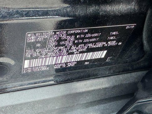 Used 2019 Toyota RAV4 LE image 25