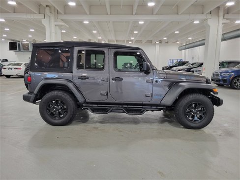 Used 2023 Jeep Wrangler Unlimited image 7