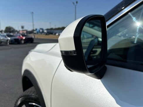 Used 2021 Nissan Rogue SL w/ Premium Package image 18