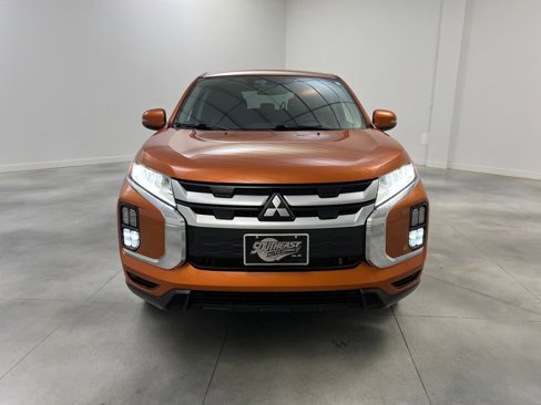 Used 2023 Mitsubishi Outlander Sport AWD image 2