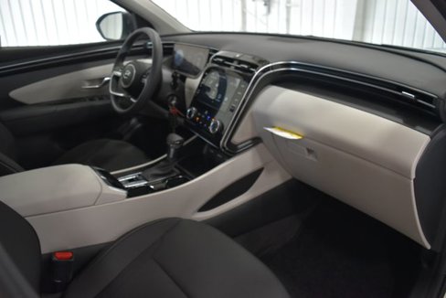 Used 2024 Hyundai Tucson SE image 34