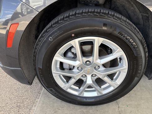Used 2023 Chevrolet Equinox LT image 9
